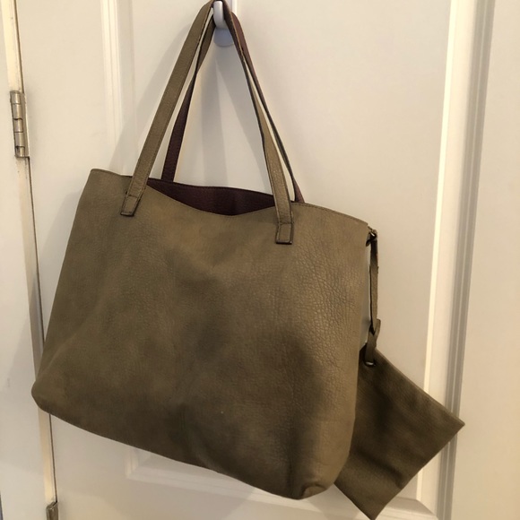 Free People Handbags - Free People Taupe Reversible Tote Free People Handbags - Free People Taupe Reversible Tote